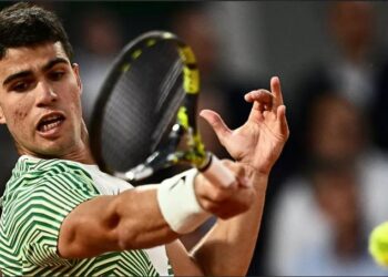 Roland-Garros 2023 : Alcaraz rejoint Djokovic en demi-finale
