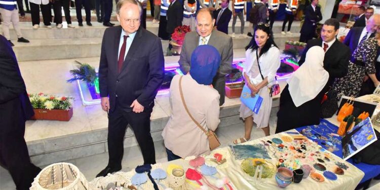 Une délégation de l'UE à l'exposition de produits artisanaux d'Assiout 1 - Le Progrès Egyptien