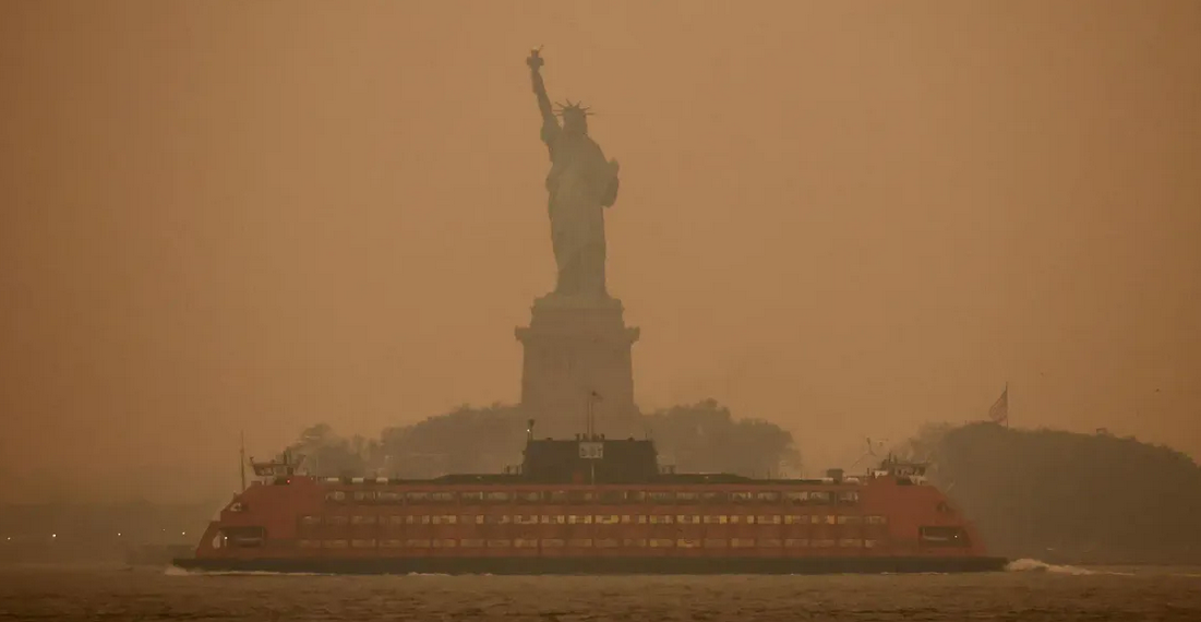 New York suffoque sous la fumée des incendies au Canada 1 - Le Progrès Egyptien