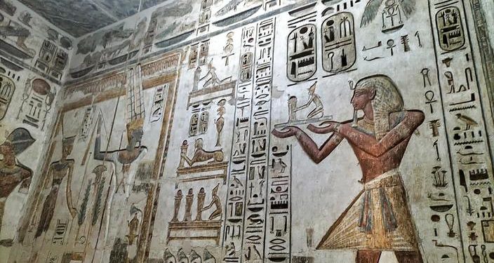 This handout photo released by the Egyptian Ministry of Antiquities on August 4, 2022 shows a view of restoration works at the "golden shrine" at the Mortuary Temple of Ramses III in Medinet Habu, west of Egypt's southern city of Luxor. (Photo by Egyptian Ministry of Antiquities / AFP) / === RESTRICTED TO EDITORIAL USE - MANDATORY CREDIT "AFP PHOTO / HO / EGYPTIAN MINISTRY OF ANTIQUITIES- NO MARKETING NO ADVERTISING CAMPAIGNS - DISTRIBUTED AS A SERVICE TO CLIENTS ==