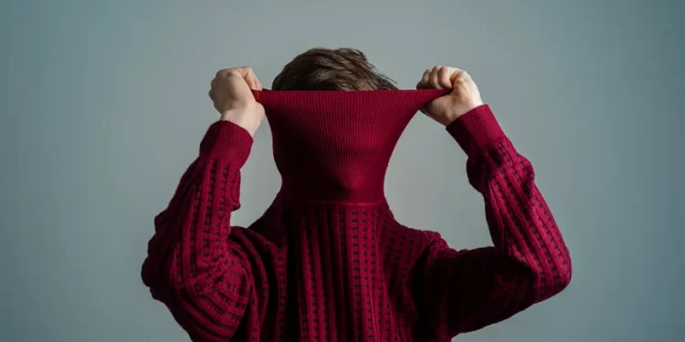 Comment gérer la timidité au travail, pendant ses études et dans son quotidien ? © Getty - Francesco Carta fotografo