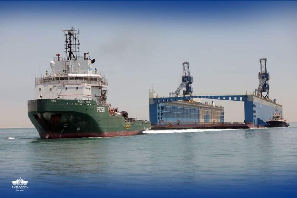Arrivée du dock flottant "Fakhr Al-Qana" à l'arsenal de Port-Saïd (Photos) 20 - Le Progrès Egyptien Arrivée du dock flottant "Fakhr Al-Qana" à l'arsenal de Port-Saïd (Photos) 19 - Le Progrès Egyptien