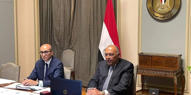 Choucri préside la réunion de lancement du Groupe des chefs d'entreprise de la COP27 2 - Le Progrès Egyptien Choucri préside la réunion de lancement du Groupe des chefs d'entreprise de la COP27 1 - Le Progrès Egyptien