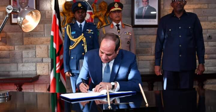 Al-Sissi adresse ses vœux au président Ruto et au peuple kenyan dans le registre des visiteurs 2 - Le Progrès Egyptien Al-Sissi adresse ses vœux au président Ruto et au peuple kenyan dans le registre des visiteurs 1 - Le Progrès Egyptien