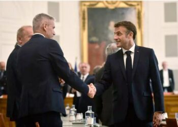 France : Macron et Borne font leur “diagnostic” des émeutes 