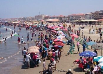 L’été, un mix de vacances, de rassemblement, de mode et de détente