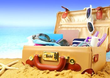 Ne pas se surcharger dans sa valise à la plage