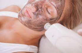 Anti-âge, anti-taches... Quel peeling choisir pour ma peau ? 2 - Le Progrès Egyptien Anti-âge, anti-taches... Quel peeling choisir pour ma peau ? 1 - Le Progrès Egyptien