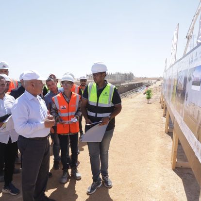 Le ministre des Transports inspecte le projet du TGV 10 - Le Progrès Egyptien Le ministre des Transports inspecte le projet du TGV 9 - Le Progrès Egyptien