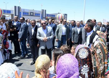 Salloum : Le Président Al-Sissi inspecte le poste de contrôle commun des Forces armées et de la Police