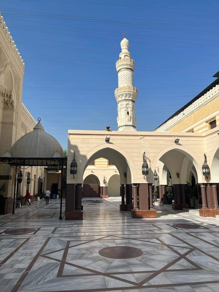 Al-Sissi inaugure la mosquée de Sayeda Nafissa après la restauration 4 - Le Progrès Egyptien Al-Sissi inaugure la mosquée de Sayeda Nafissa après la restauration 3 - Le Progrès Egyptien