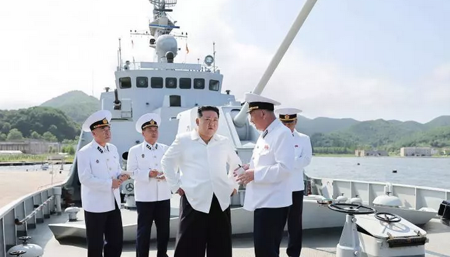 Corée du Nord : Kim assiste à un test de missiles  1 - Le Progrès Egyptien