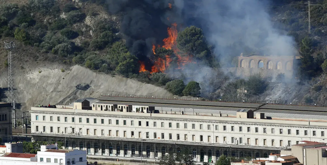 Espagne : L’incendie de Portbou maîtrisé 1 - Le Progrès Egyptien