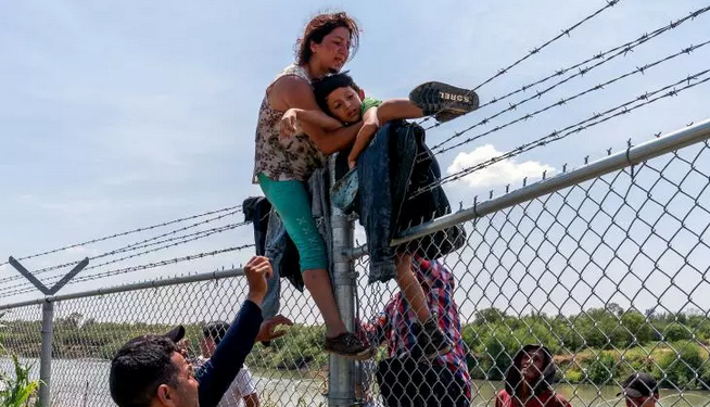 Les migrants continuent d’arriver au Texas 2 - Le Progrès Egyptien Les migrants continuent d’arriver au Texas 1 - Le Progrès Egyptien