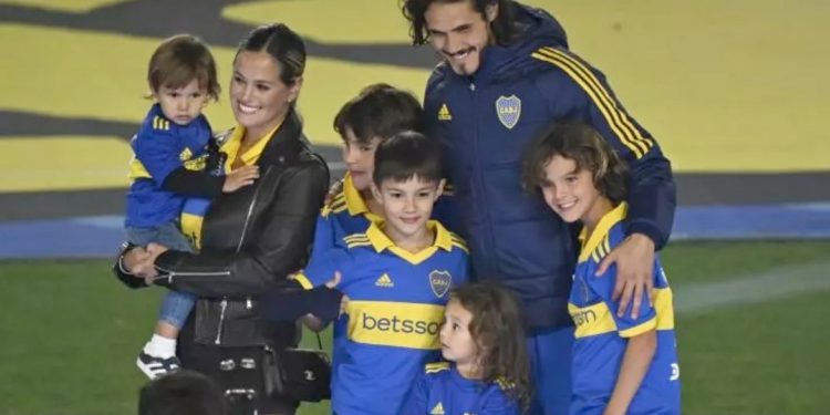 Boca Juniors : Accueil royal à la Bombonera pour Cavani   1 - Le Progrès Egyptien