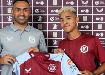 Omar Khedr rejoindra Aston Villa