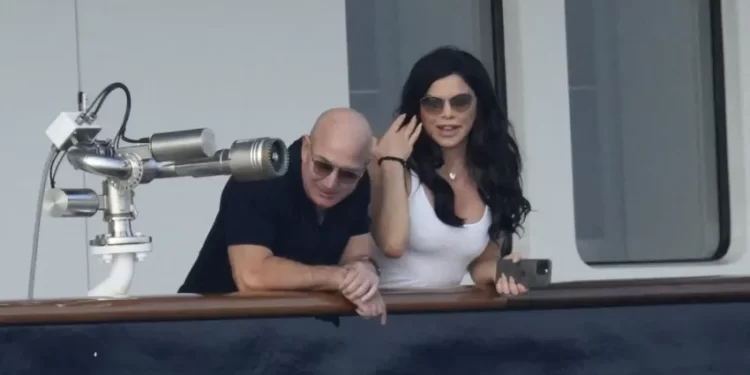 Le luxueux été de Jeff Bezos 2 - Le Progrès Egyptien Le luxueux été de Jeff Bezos 1 - Le Progrès Egyptien