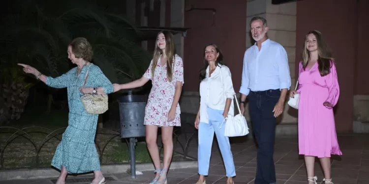 Princesse Leonor d’Espagne : Soirée « Barbie » en famille avant de rejoindre l’armée 1 - Le Progrès Egyptien