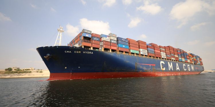 Canal de Suez : 120 navires par jour peuvent traverser 2 - Le Progrès Egyptien Canal de Suez : 120 navires par jour peuvent traverser 1 - Le Progrès Egyptien