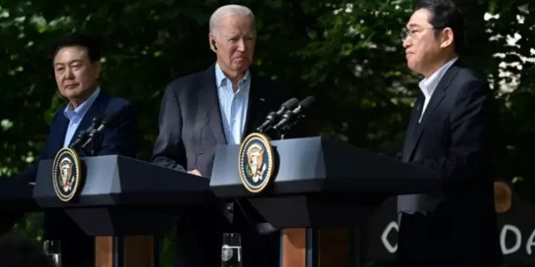 Biden, avec les dirigeants japonais et coréen, envoie un message d'unité 2 - Le Progrès Egyptien Biden, avec les dirigeants japonais et coréen, envoie un message d'unité 1 - Le Progrès Egyptien