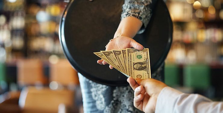 "Gardez, c'est pourboire!"  1 - Le Progrès Egyptien