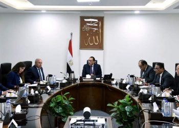 Al-Sissi ordonne de transformer l’Egypte en un centre mondial de commerce et de logistique