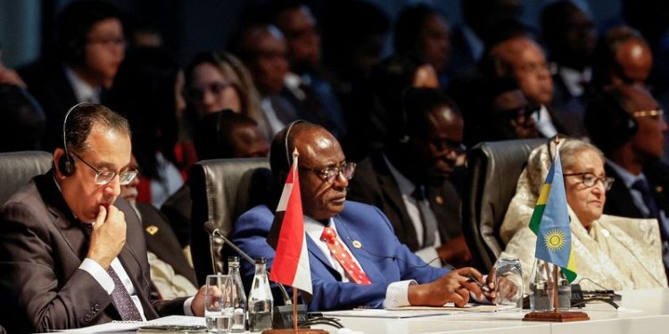 BRICS : L'Égypte espère attirer des capitaux étrangers  1 - Le Progrès Egyptien FILE PHOTO: Prime Minister of Egypt Mostafa Madbouly attends a meeting during the 2023 BRICS Summit at the Sandton Convention Centre in Johannesburg, South Africa August 24, 2023. MARCO LONGARI/Pool via REUTERS/File Photo