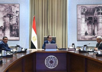 Madbouli suit l’avancement des projets à Suez