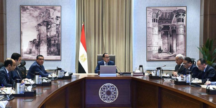 Madbouli suit l’avancement des projets à Suez 2 - Le Progrès Egyptien Madbouli suit l’avancement des projets à Suez 1 - Le Progrès Egyptien