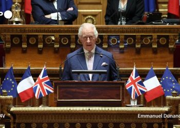 Charles III devant le Sénat français