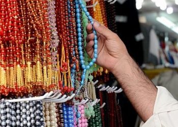 La fabrication des chapelets, un mélange d’art et de spiritualité