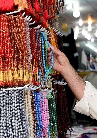 La fabrication des chapelets, un mélange d’art et de spiritualité 2 - Le Progrès Egyptien La fabrication des chapelets, un mélange d’art et de spiritualité 1 - Le Progrès Egyptien