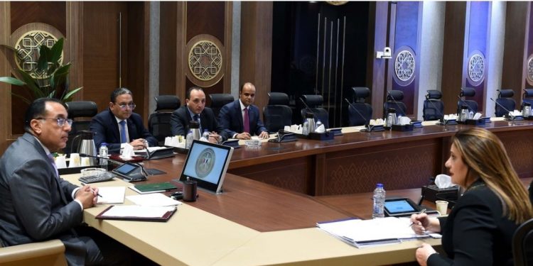 Madbouli discute des facilités accordées aux Egyptiens de l’étranger 2 - Le Progrès Egyptien Madbouli discute des facilités accordées aux Egyptiens de l’étranger 1 - Le Progrès Egyptien