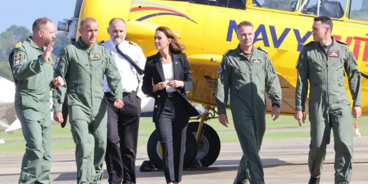 Kate Middleton visite une base aérienne     1 - Le Progrès Egyptien