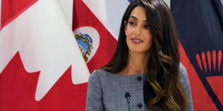 ONU : Amal Clooney prononce un discours sur des droits humains 2 - Le Progrès Egyptien ONU : Amal Clooney prononce un discours sur des droits humains 1 - Le Progrès Egyptien