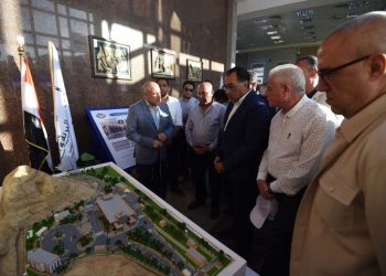 Madbouli dans une tournée au port sec de Taba