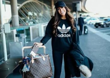 Look de voyage : Comment allier élégance et confort ?