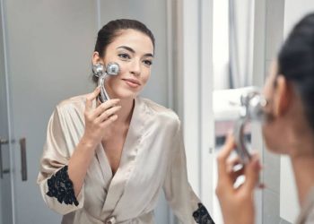 Face à l’inflation, les français sabrent dans leur budget beauté 