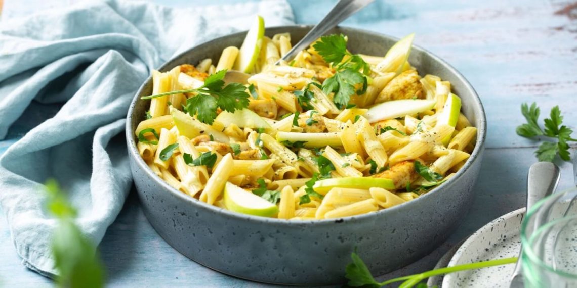 Pâtes au poulet et au curry 1 - Le Progrès Egyptien