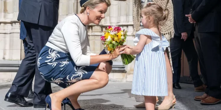 Rentrée tout en élégance pour la reine Mathilde à Malines 2 - Le Progrès Egyptien Rentrée tout en élégance pour la reine Mathilde à Malines 1 - Le Progrès Egyptien