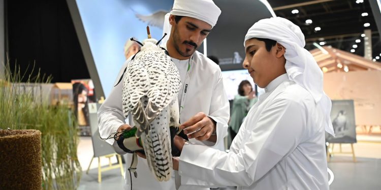 Des centaines d’innovations impressionnantes et attirantes au 20e Salon d’Abou Dhabi pour la chasse et l’équitation 2 - Le Progrès Egyptien Des centaines d’innovations impressionnantes et attirantes au 20e Salon d’Abou Dhabi pour la chasse et l’équitation 1 - Le Progrès Egyptien