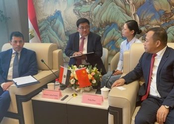 Madbouli suit l’avancement des projets à Suez