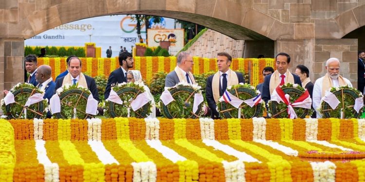 Al-Sissi arrive au mémorial de Mahatma Gandhi 1 - Le Progrès Egyptien