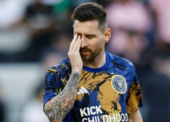 Nezouh continue sa tournée internationale 