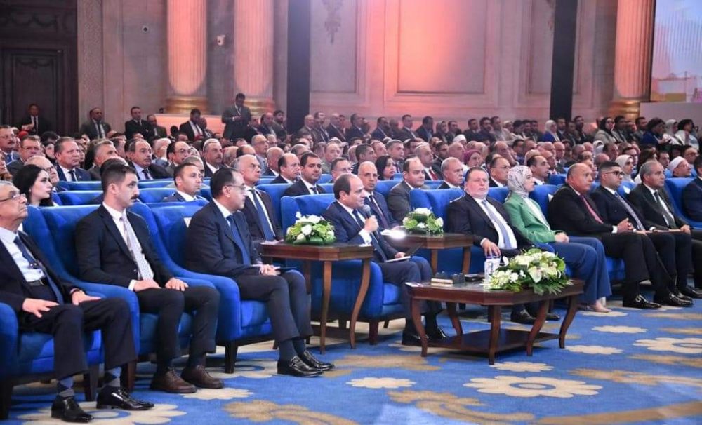 "Histoire d'une patrie": Al-Sissi assiste à la séance "La politique étrangère et la sécurité nationale" 4 - Le Progrès Egyptien "Histoire d'une patrie": Al-Sissi assiste à la séance "La politique étrangère et la sécurité nationale" 3 - Le Progrès Egyptien