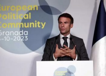 Macron juge que le temps est au dialogue avec Bakou