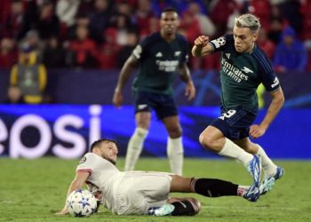 C1 : Arsenal s’en sort à Séville et détrône Lens