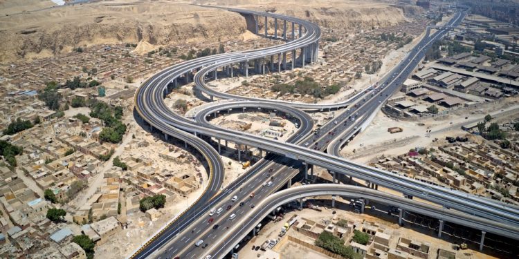 Ouverture du pont "Taha Hussein", reliant Moqattam à l'autoroute 2 - Le Progrès Egyptien Ouverture du pont "Taha Hussein", reliant Moqattam à l'autoroute 1 - Le Progrès Egyptien