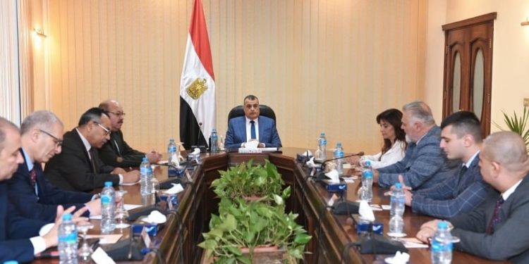 Industries de défense : L'Egypte et la Grèce examinent la coopération bilatérale 2 - Le Progrès Egyptien Industries de défense : L'Egypte et la Grèce examinent la coopération bilatérale 1 - Le Progrès Egyptien