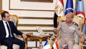 Le général Zaki s’entretient avec le ministre français des Armées